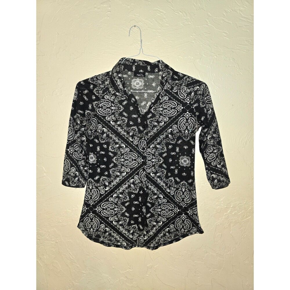 Rue21 Geometric Bandana Button Shirt Three Quarter Sleeve size medium